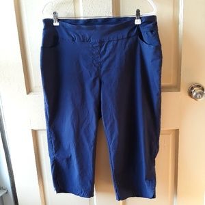 Navy blue dressy pull-on capri pants size 18